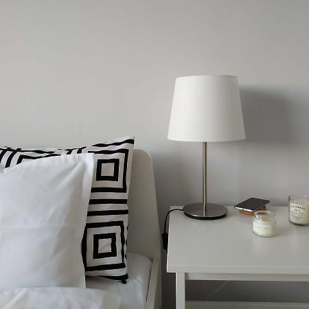White Almond Apartment Будапеща Екстериор снимка
