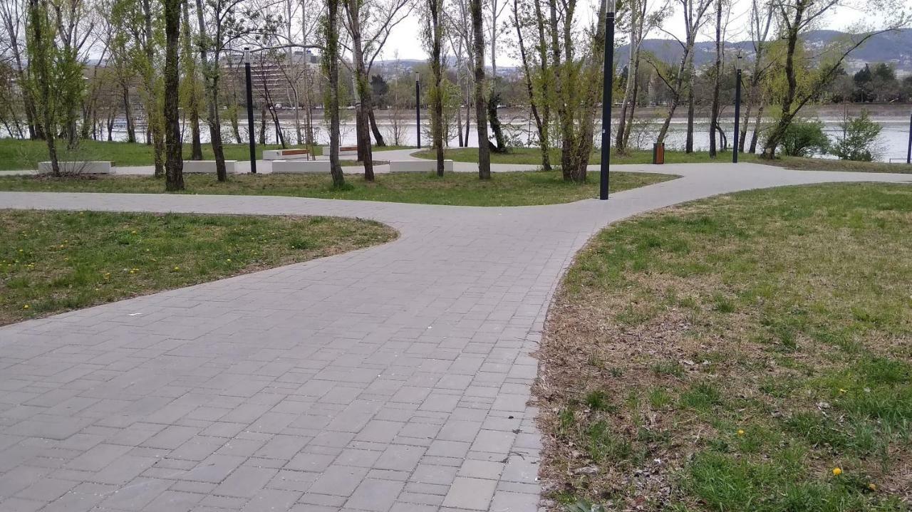 White Almond Apartment Будапеща Екстериор снимка